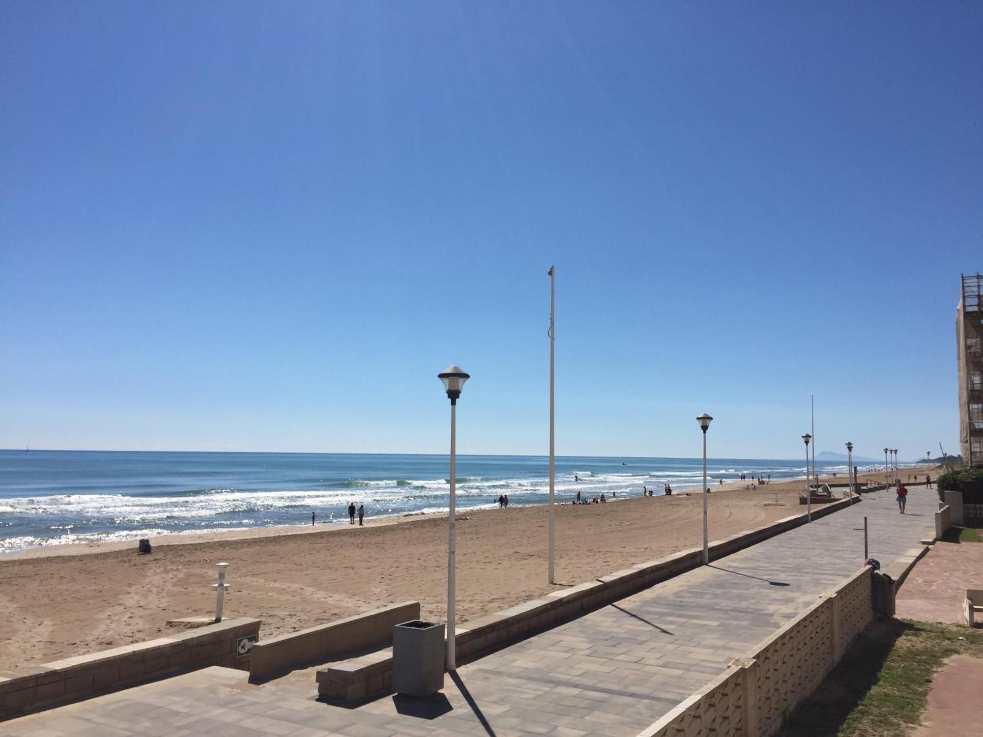 Bright Apartment Steps Away From The Beach ماريني بلاو المظهر الخارجي الصورة